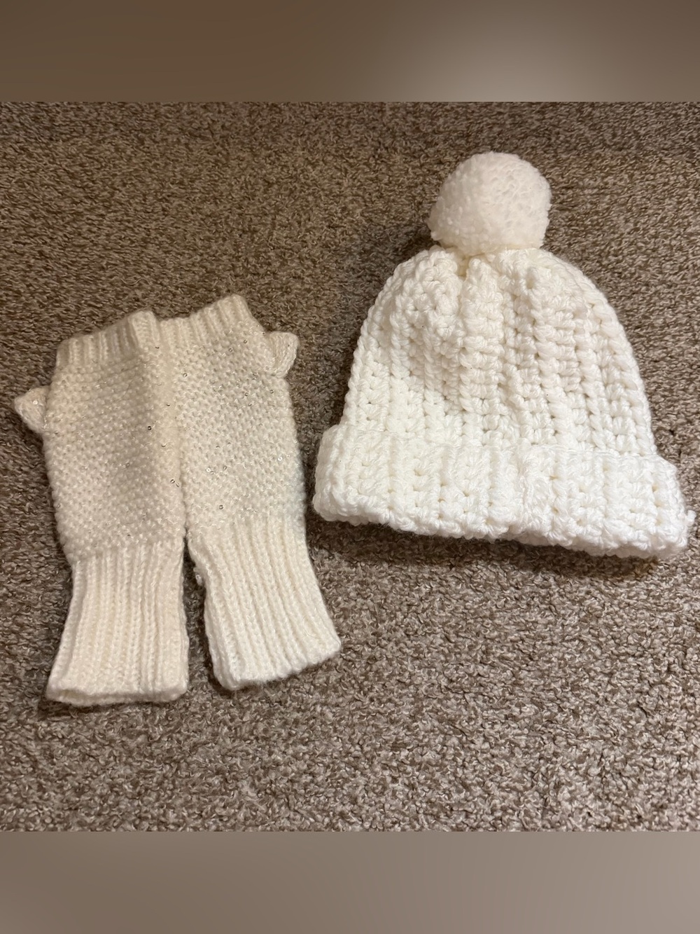 White Knit Beanie and Fingerless Gloves Set